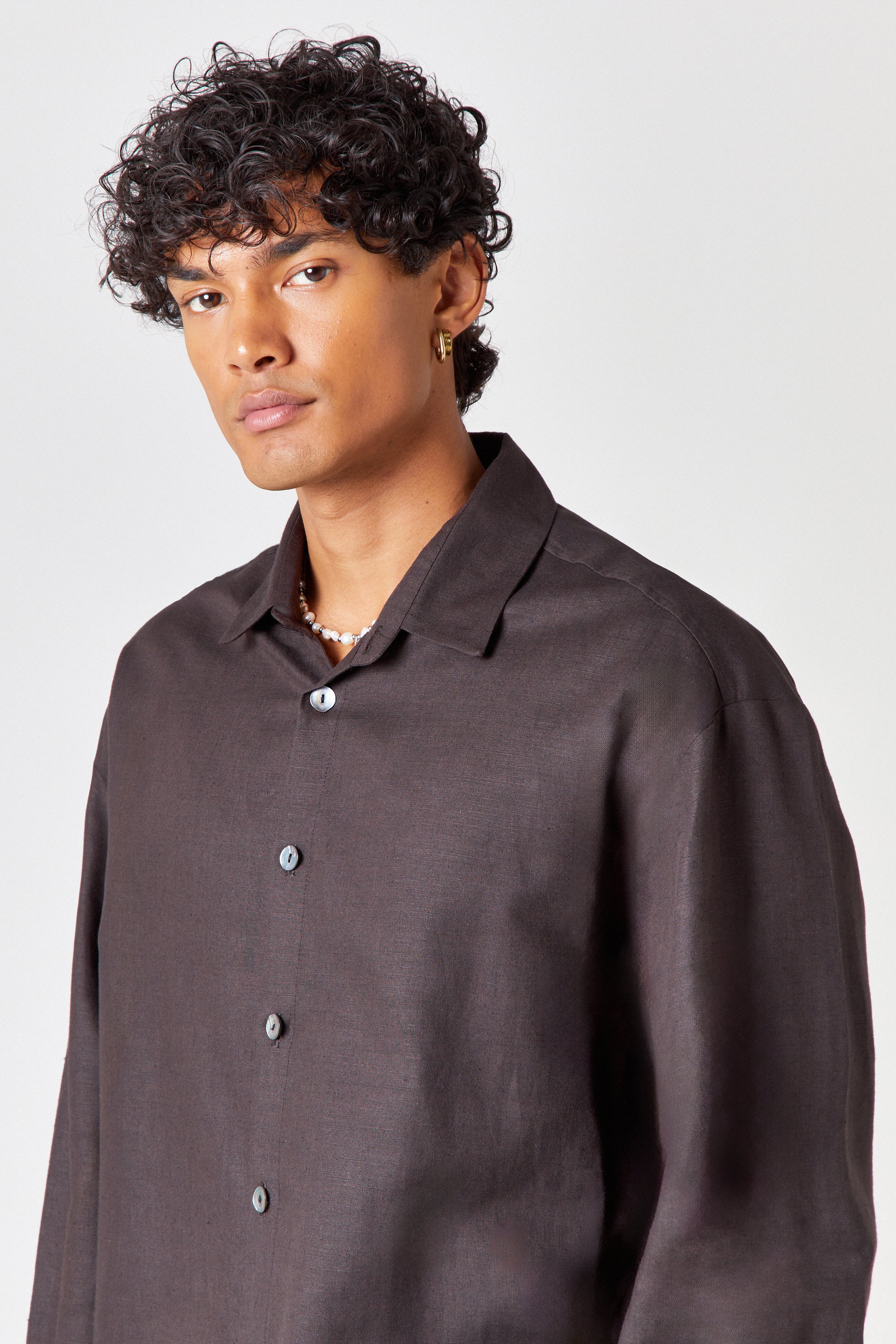 Homme Charcoal Linen Shirt - Image 3